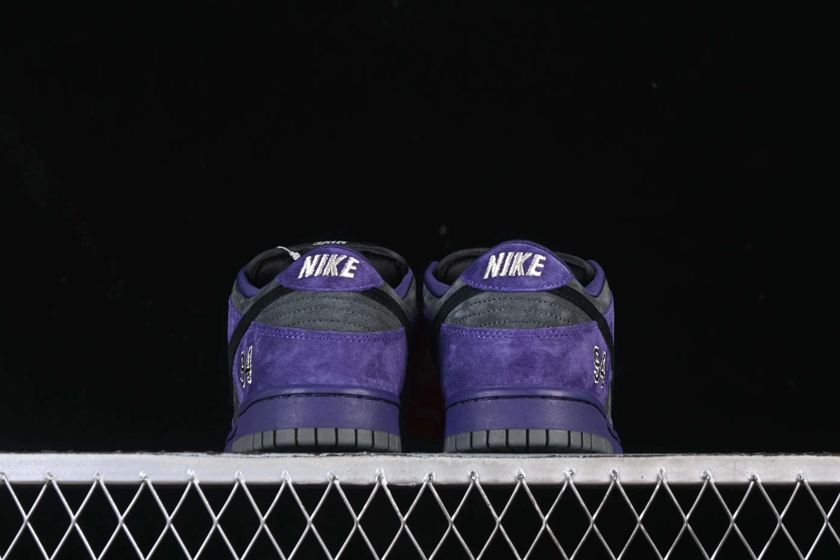 All categories Nk SB Dunk Series Nk SB Dunk Low low-top sneakers C version Supreme x Nike Dunk SB Dunk Low joint gray and purple low-top casual skateboard shoes HQ8487-500